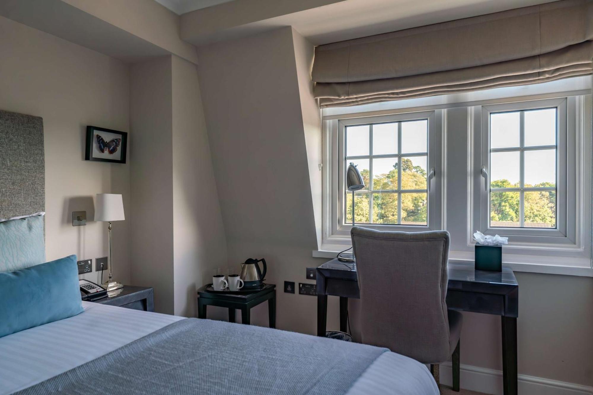 Oatlands Park Hotel Weybridge Ngoại thất bức ảnh
