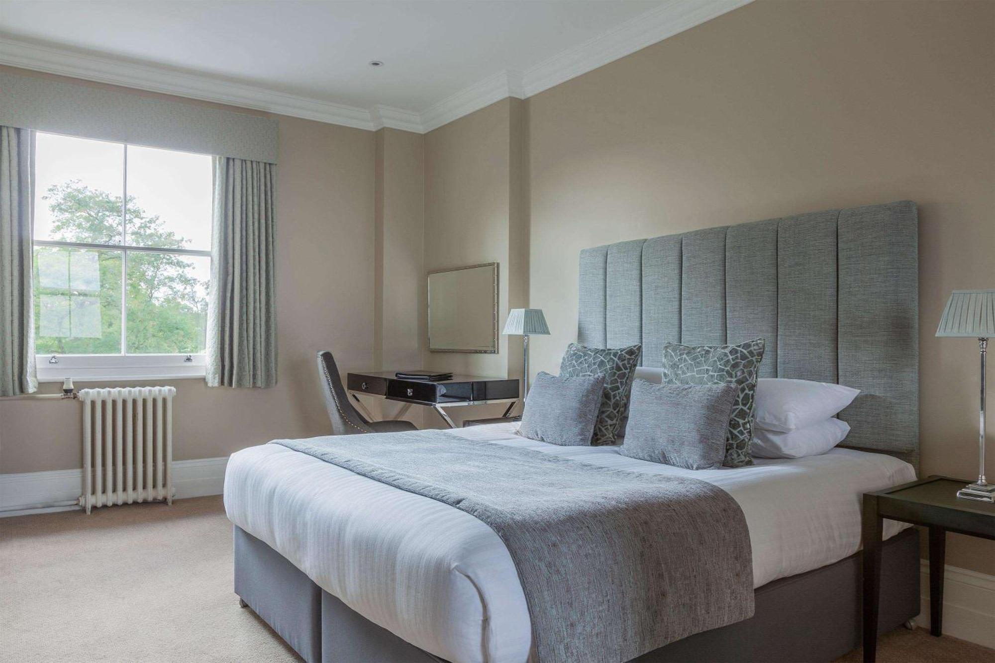 Oatlands Park Hotel Weybridge Ngoại thất bức ảnh