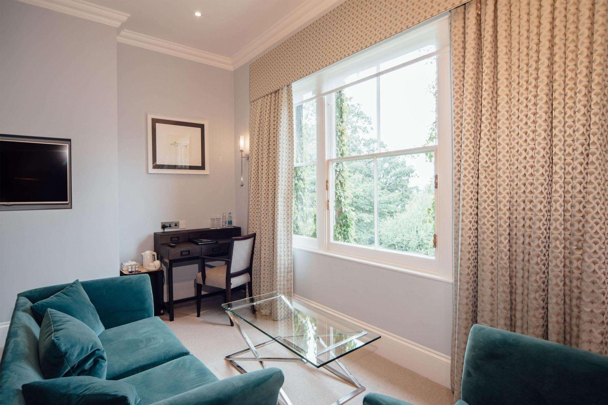 Oatlands Park Hotel Weybridge Ngoại thất bức ảnh